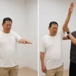 左圖患者自己抬手到一半就停住，右圖由醫師協助被動抬手角度接近正常，是分辨五十肩與旋轉肌撕裂的第一步